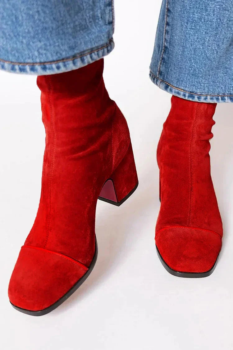 LILY| BOTAS ELEGANTES CON TACON