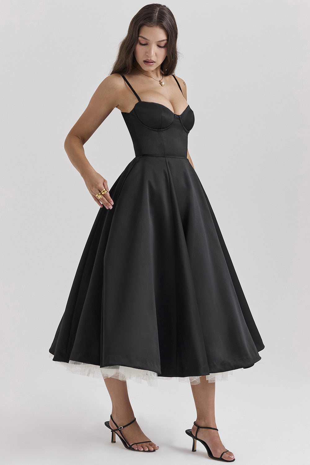 YLIANA | VESTIDO MIDI ROMÁNTICO