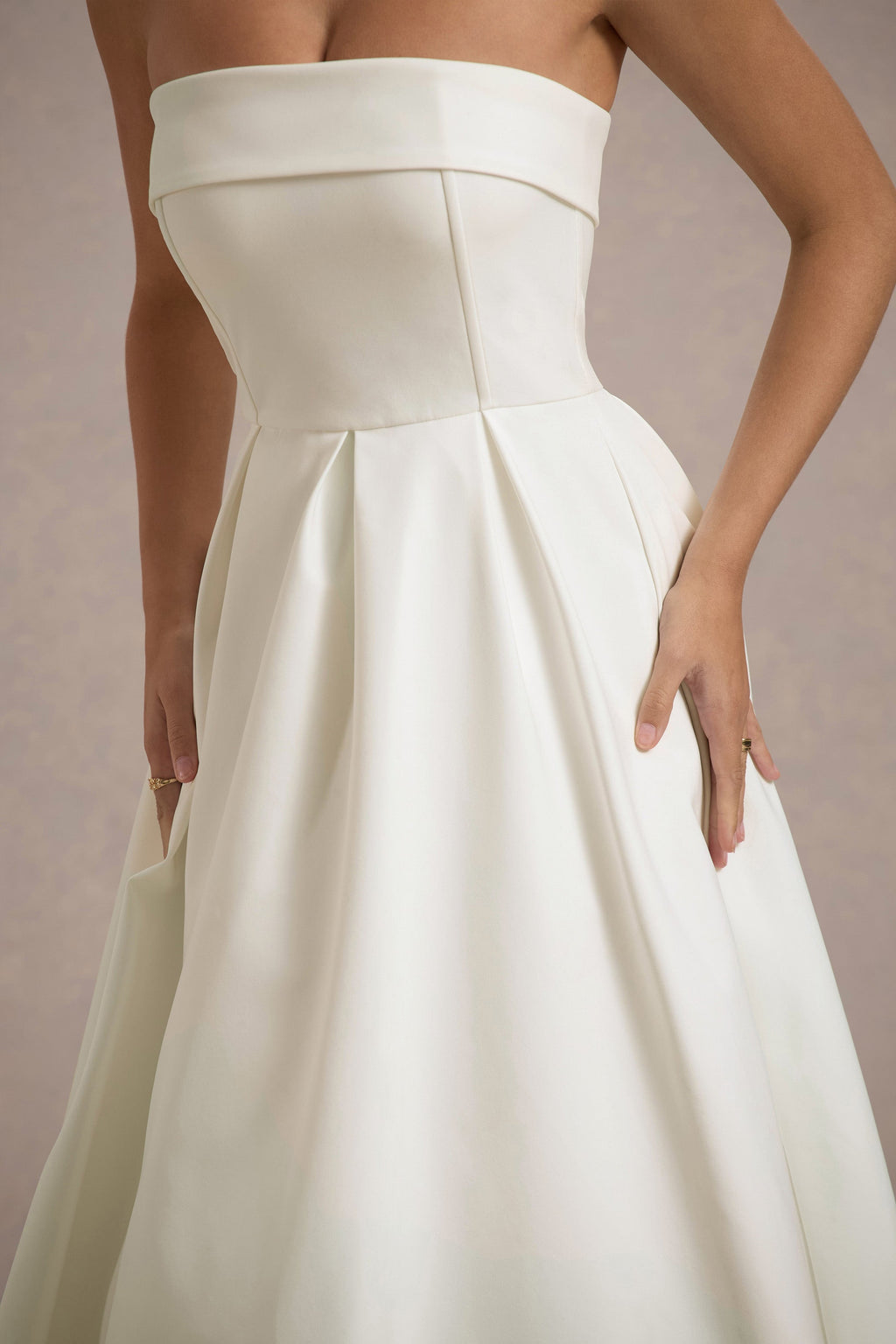 ANNE | VESTIDO DE MUSA