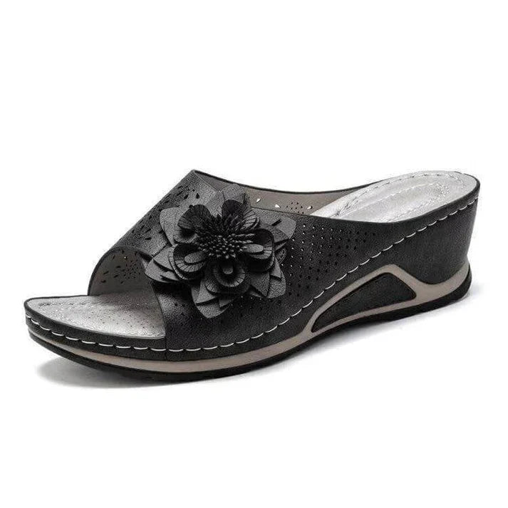 CLAVEL | SANDALIA CON FLOR