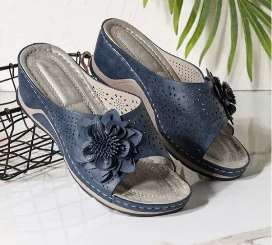 CLAVEL | SANDALIA CON FLOR